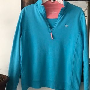 Vineyard vines sweatshirt